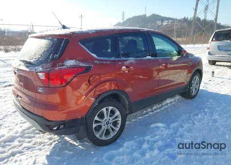 2019 Ford Escape Se from USA, damaged, VIN 1FMCU9GD2KUC23887